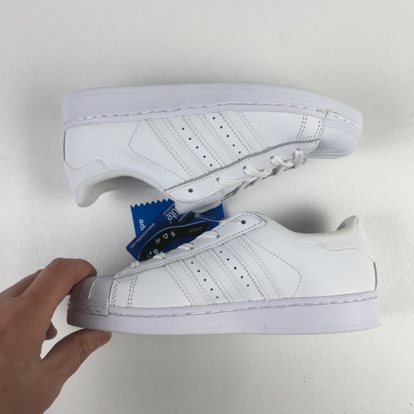 Adidas Superstar Kids Shoes X115606 - Picture 2 of 7